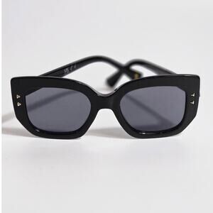 Frye Francesca Sunglasses Black with Gold Studs